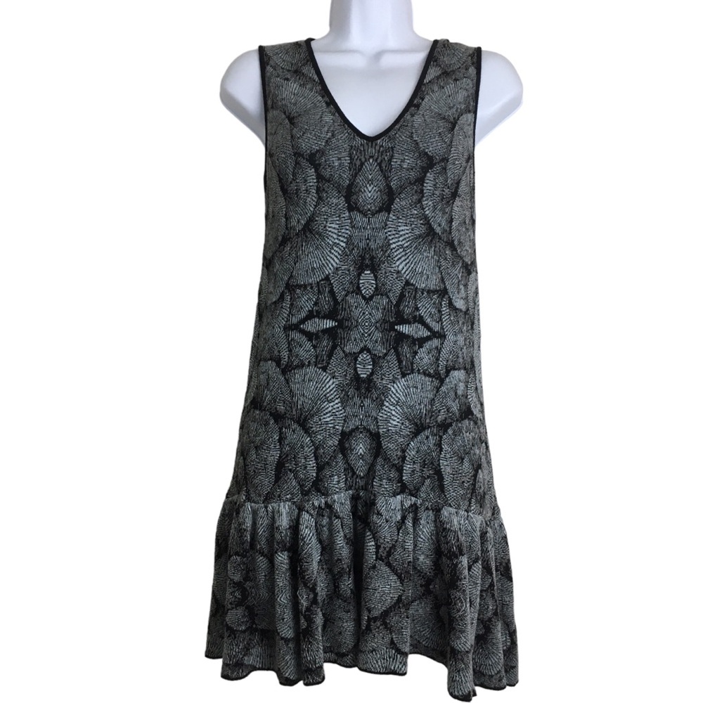 NVQ Knit Drop Waist Dress Mini Sleeveless  Floral M